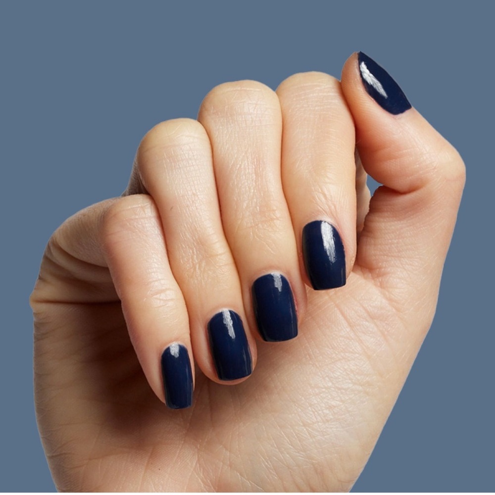 Suited | Olive & June Quick Dry Nail Polish, Navy Blue, 0.3 oz. - Picture 4 of 5